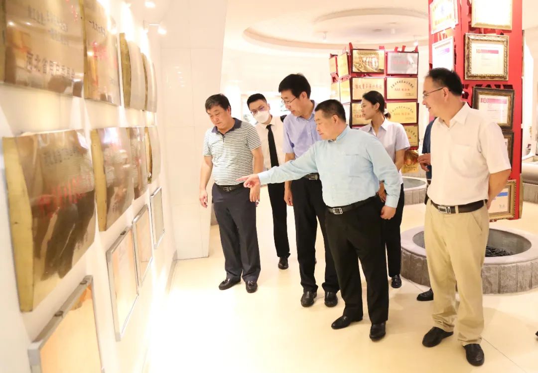 9385b5b3-02bb-4c3e-913b-190cf2eee5e6